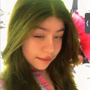 Meet your Posher, Stacy